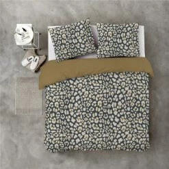 Byrklund - Dekbedovertrek Lazy Leopard - 200x220 Cm - Okergeel -Cinderella Winkel 1000012915 0102