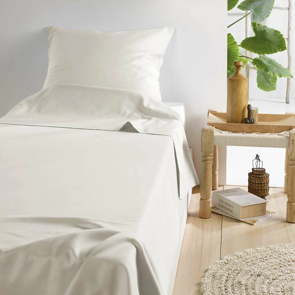 De Witte Lietaer Lakenset Olivia - 180 X 280 Cm - Beige - Satijnkatoen 4 De Witte Lietaer Lakenset Olivia - 180 X 280 Cm - Beige - Satijnkatoen - Afbeelding 2