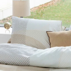 Damai Dekbedovertrek Moore - Satijn - 240x200/220 Cm - Butter Cream -Cinderella Winkel 1000035078 0103