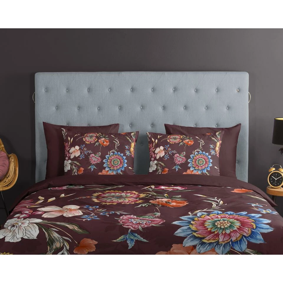 Good Morning Dekbedovertrek "Madelief" - Bordeaux - (140x220 Cm) 4 Good Morning Dekbedovertrek "Madelief" - Bordeaux - (140x220 Cm) - Afbeelding 2