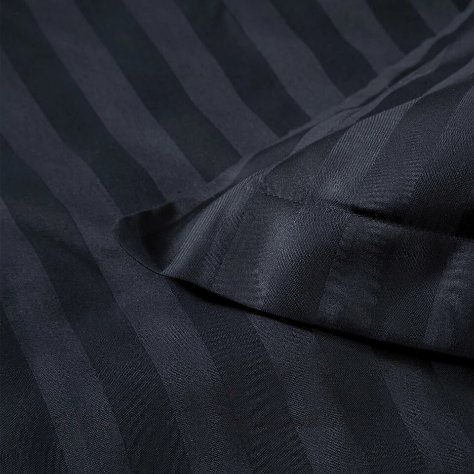 Damai Dekbedovertrek Katoen-satijn - 240 X 240/220cm - Zwart 5 Damai Dekbedovertrek Katoen-satijn - 240 X 240/220cm - Zwart - Afbeelding 3