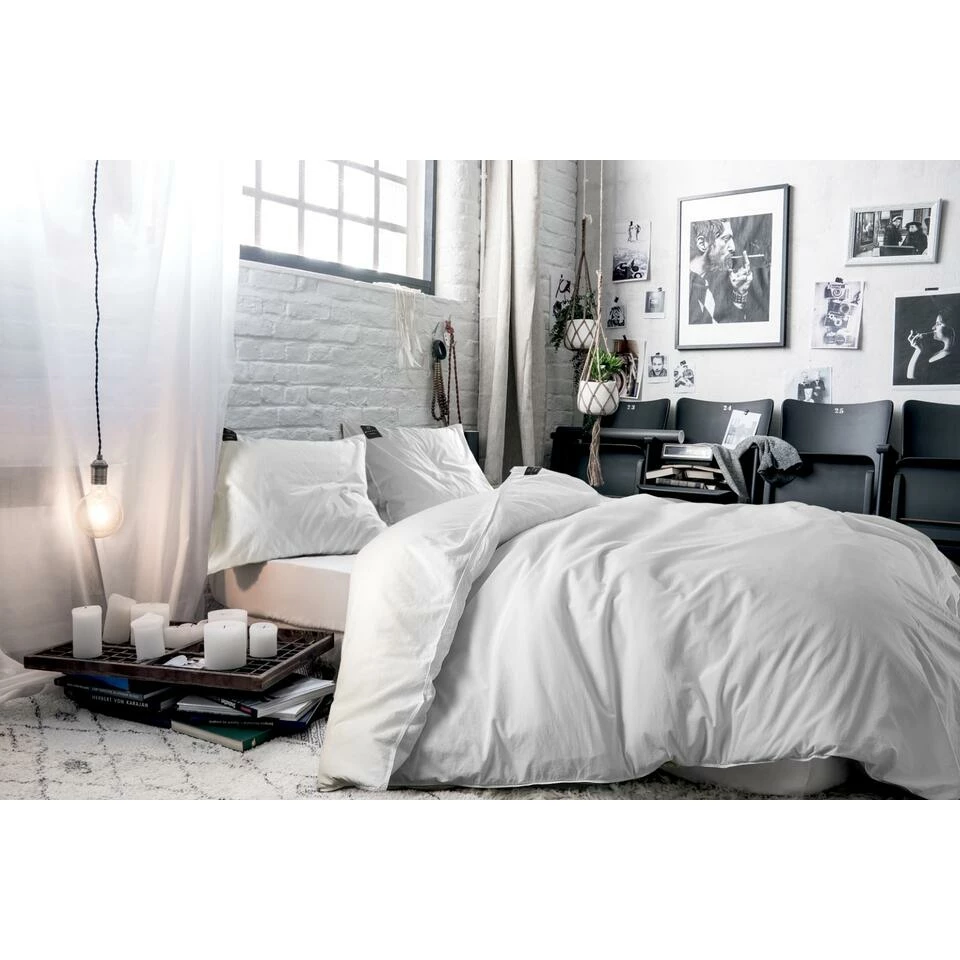 BLCKOUT Dekbedovertrek Oslo - 140x200/220 - Wit 4 BLCKOUT Dekbedovertrek Oslo - 140x200/220 - Wit - Afbeelding 2