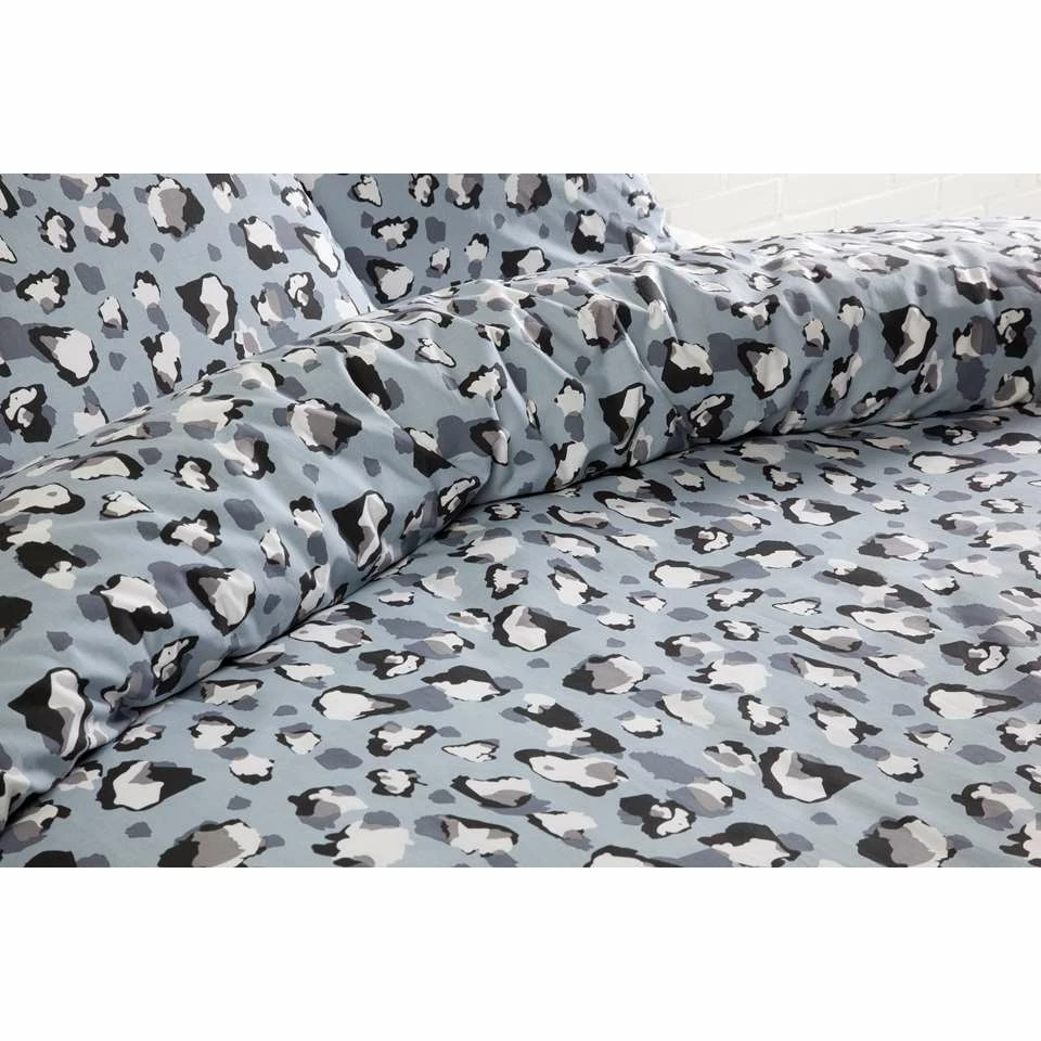 Day Dream Dekbedovertrek Famke - 200x200/220 Cm - Blauw 4 Day Dream Dekbedovertrek Famke - 200x200/220 Cm - Blauw - Afbeelding 2