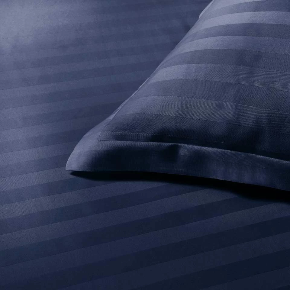 Papillon Dekbedovertrek Satijn Streep - 200x200/220 Cm - Blauw 5 Papillon Dekbedovertrek Satijn Streep - 200x200/220 Cm - Blauw - Afbeelding 3