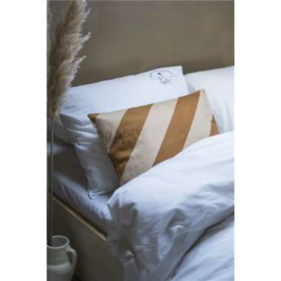 Dindi Home - Dekbedovertrek Plain Beauty - 140x220 Cm - Wit 4 Dindi Home - Dekbedovertrek Plain Beauty - 140x220 Cm - Wit - Afbeelding 2